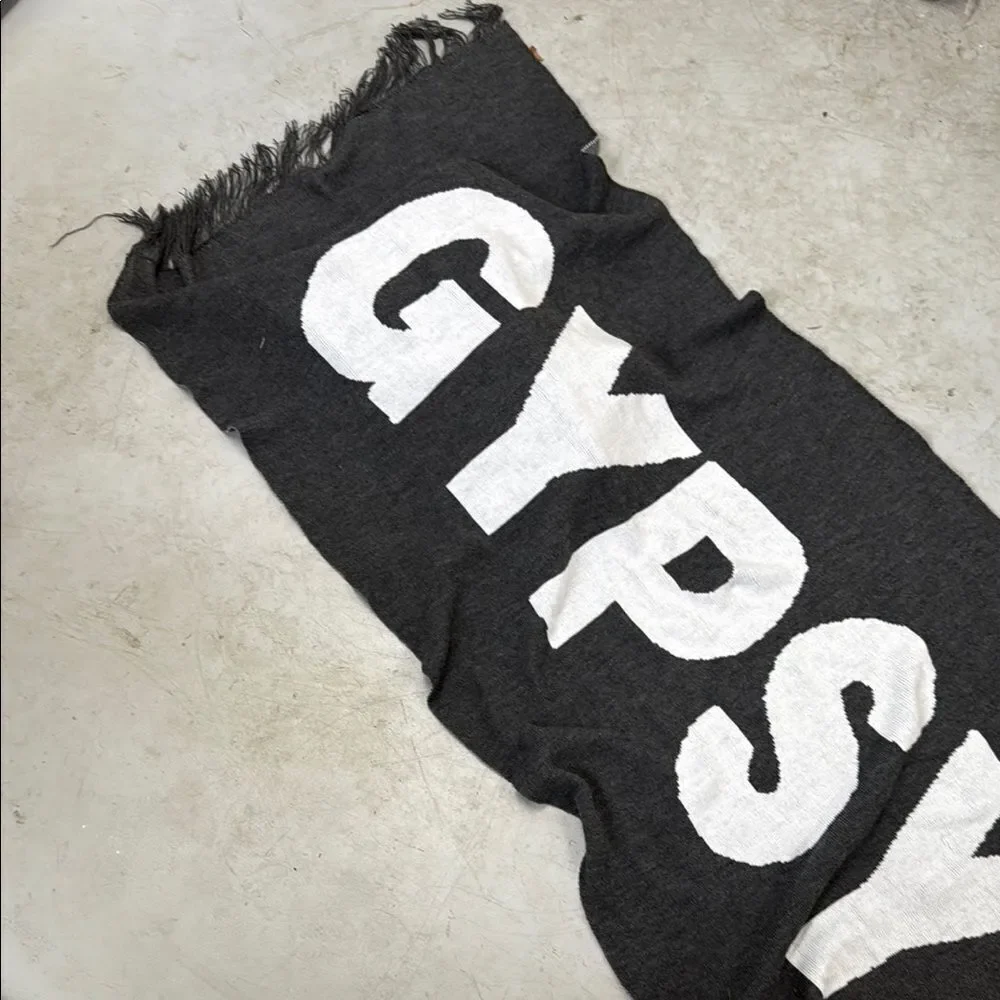 N/A stylish black